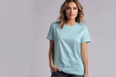 Default_create_ringspun_cotton_plain_tshirt_women_photoshoot_1